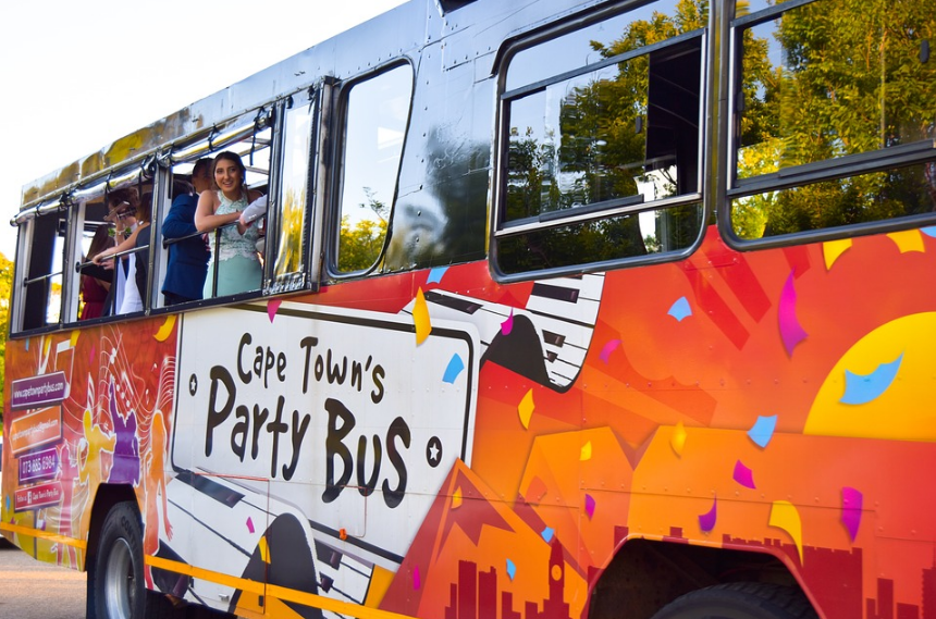 party in the bus